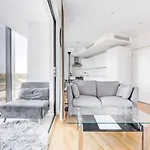Guestready - Modern Charm Near City Centre